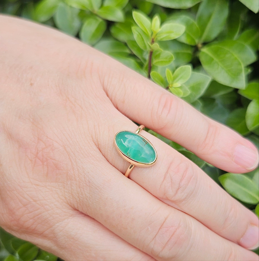 Asymmetric chrysoprase 9ct gold ring
