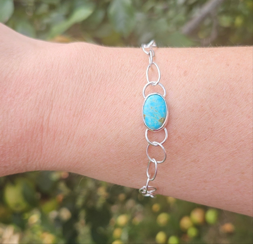 Chain bracelet with turquoise