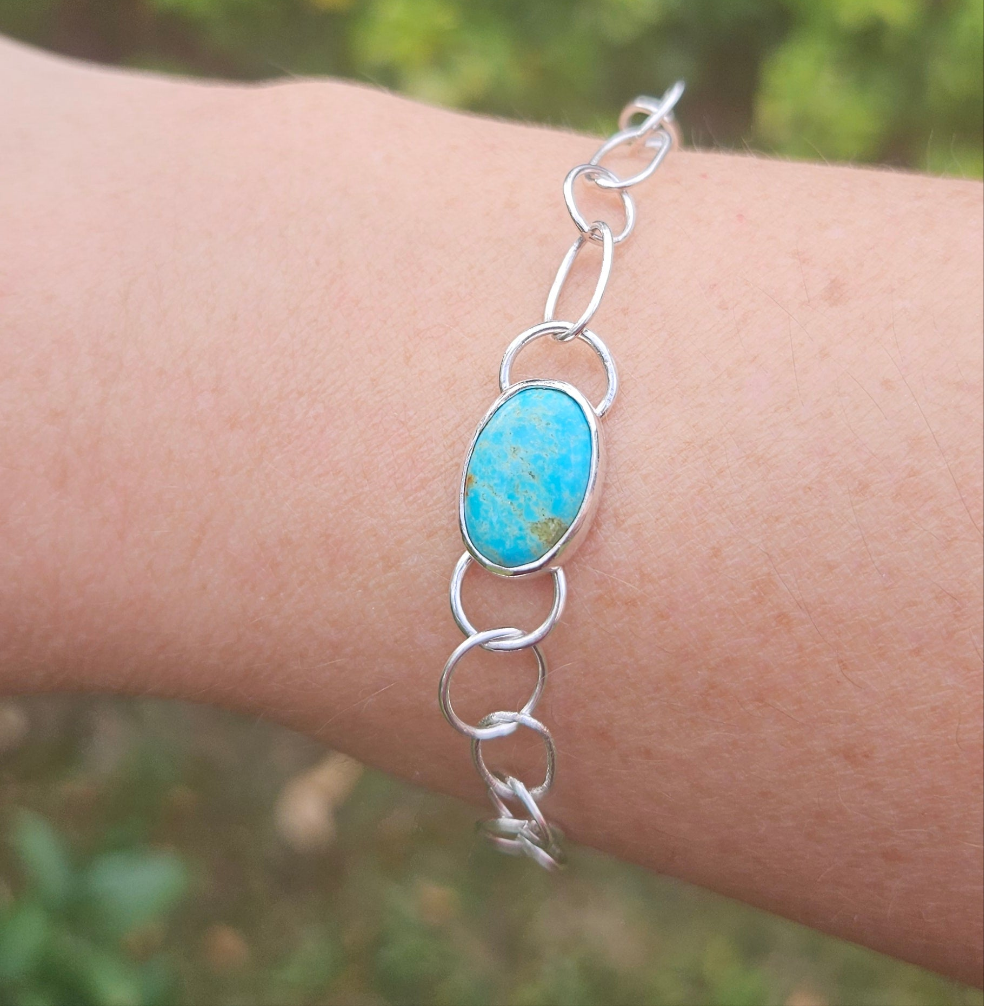 Chain bracelet with turquoise