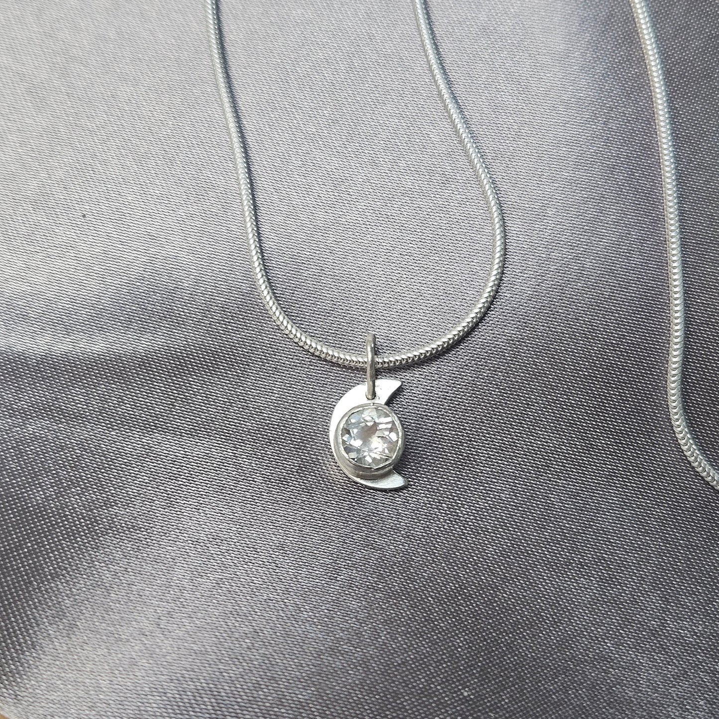 Madagascan moonstone pendant