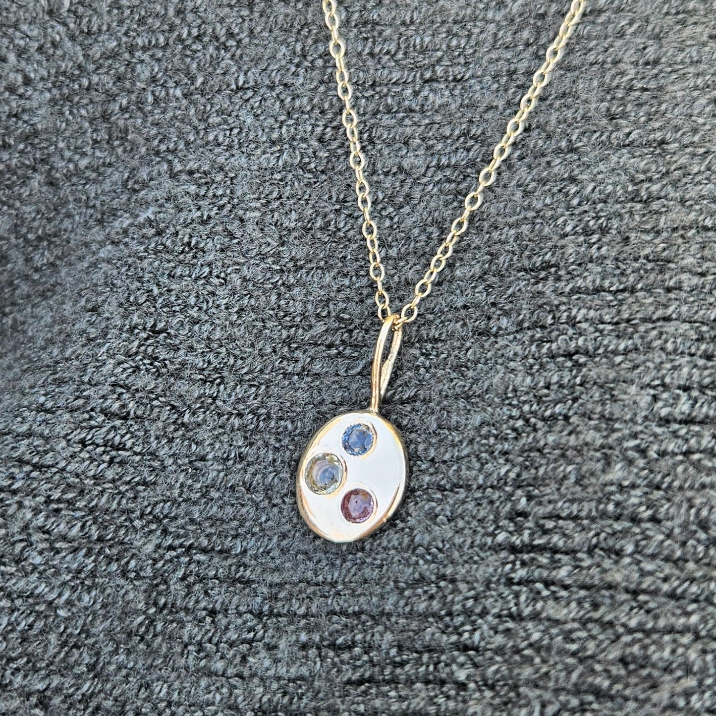 Triple sapphire pendant