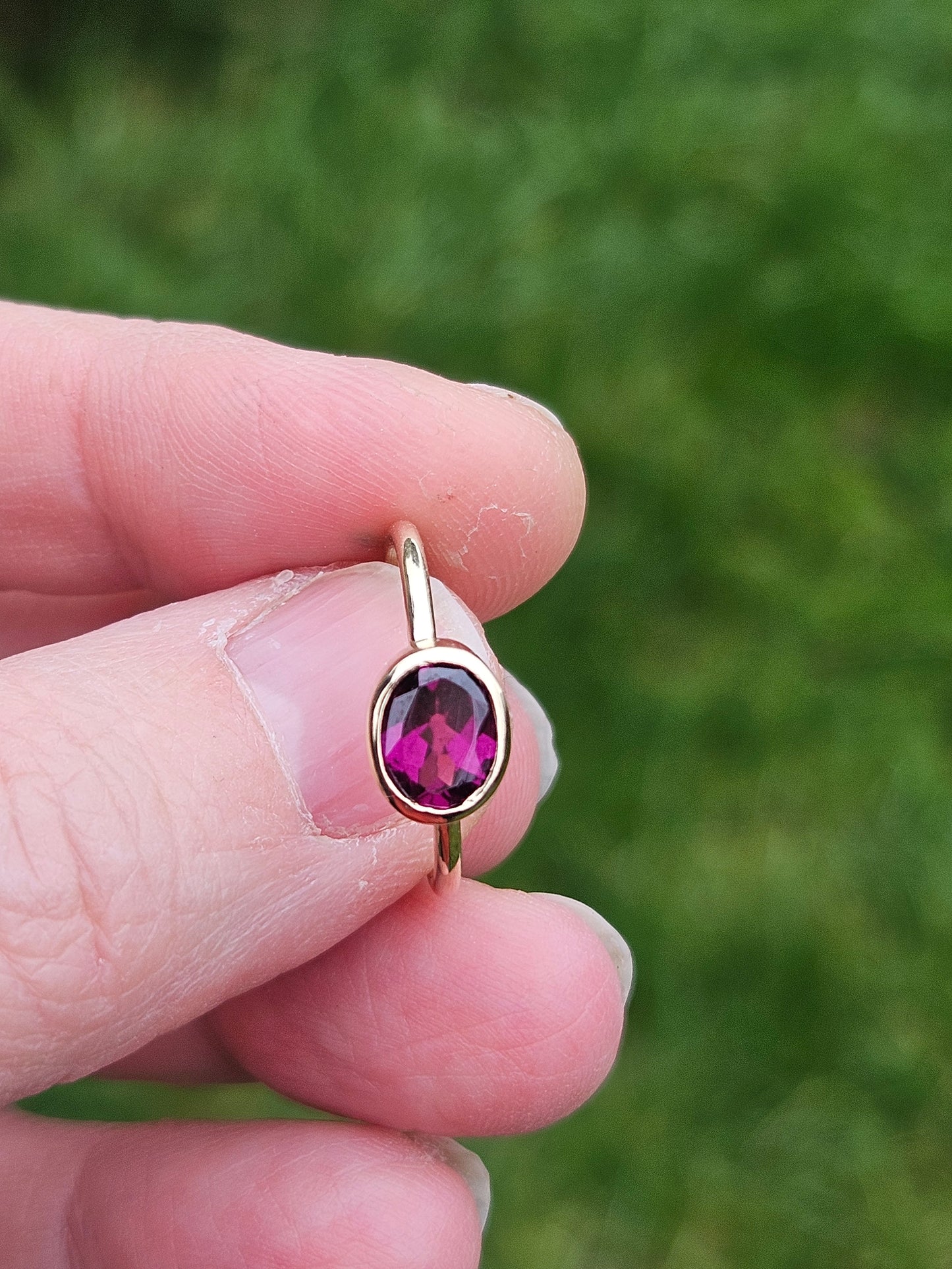 Rhodolite Garnet 9ct gold ring