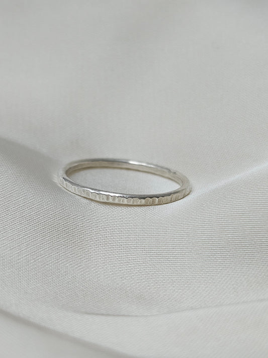 Hammered band