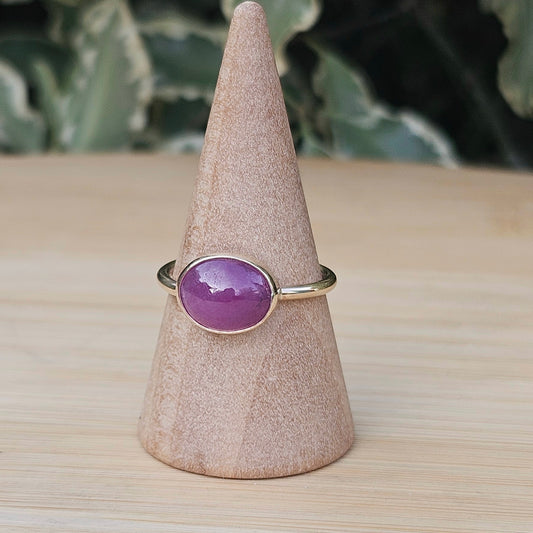 Chanthaburi pink sapphire ring