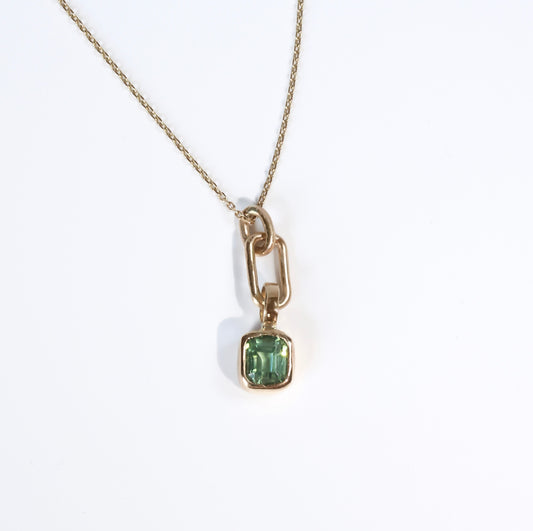 9ct gold Madagascan Zircon pendant