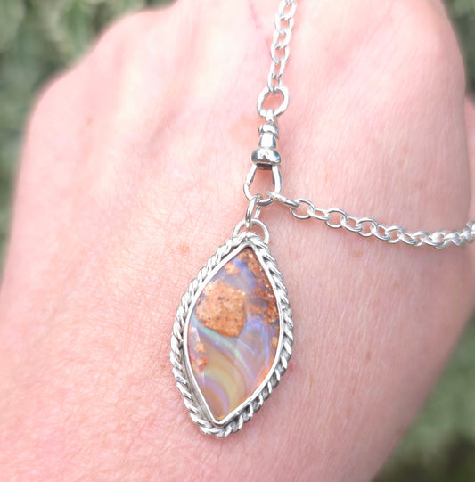 Swivel clasp chain