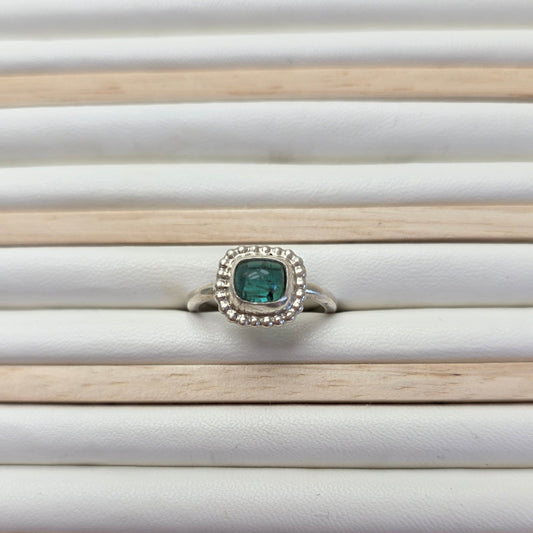 Green tourmaline ring