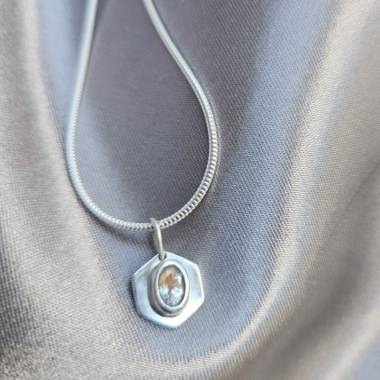 Madagascan moonstone pendant