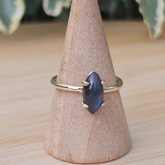 Labradorite ring