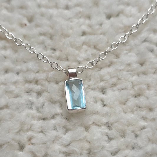 Checkered cut Aquamarine pendant